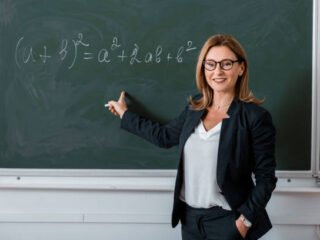 istockphoto-1080232656-612×612-2