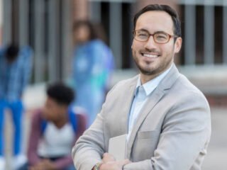 istockphoto-918805736-612×612-1