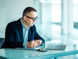 istockphoto-956187358-612×612-1