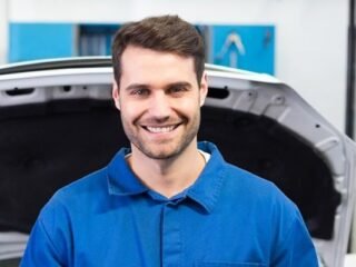 teammember-6-min-1-600×400-1