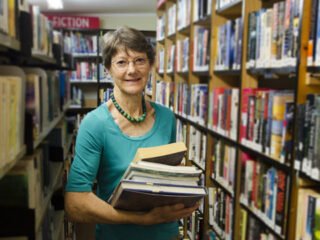 360_F_40748968_kufcx1zEOOtI4cUvxVcDEKiUAm9B5rog