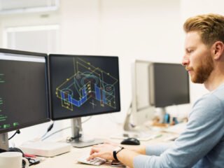 5c9b7733bcc30e05763ad830_7ocean-Engineer-in-Office