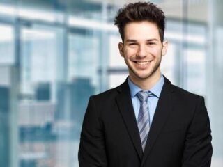 young-manager-in-his-office-photo-1