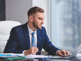 1000_F_327295506_ohk3DR4ds0VlOWC3s21lof7XErSVMxb1