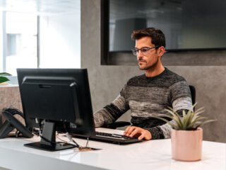 360_F_399399314_hrXIbHCVduENo7OQCwfz0MpLIb0bGYZo